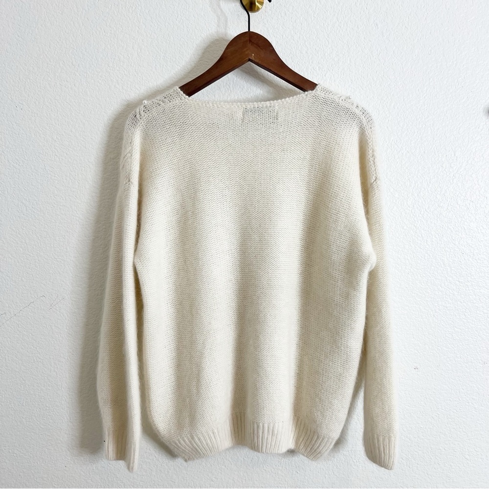 Vintage Cream with Pearl Detail Lambswool and Angora blend Sweater Large - Picture 5 of 8